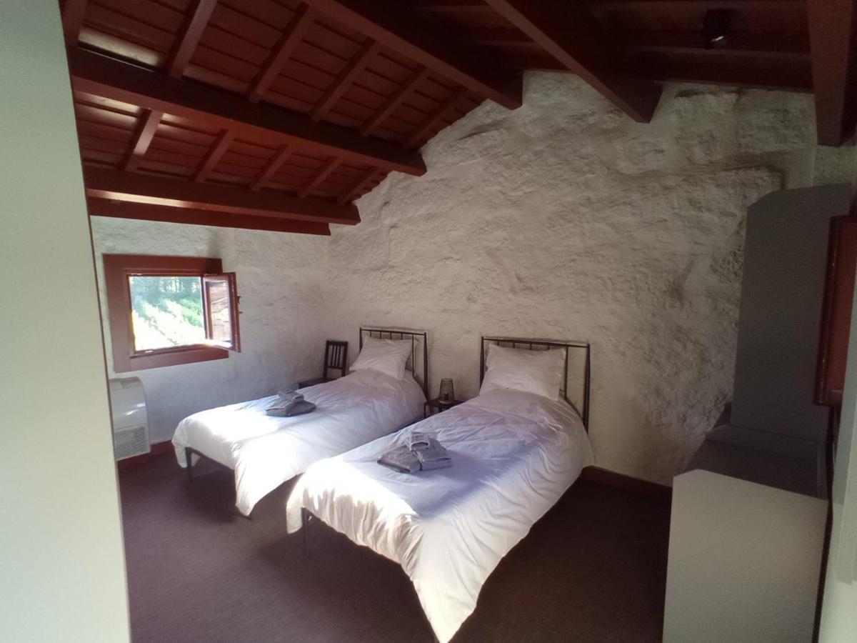 Quinta Pousada De Fora Wines & Tourism Гімарайнш Номер фото